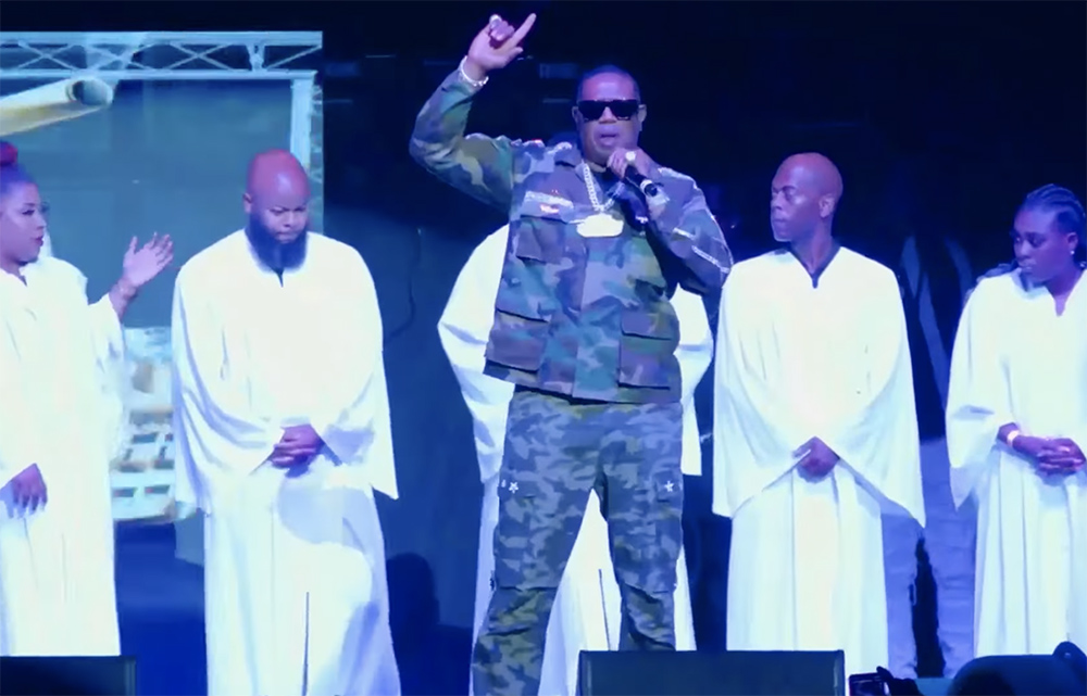 Percy "Master P" Miller dedicates the performance of the song "You Are Not Alone" to his late daughter Tytyana Miller on April 28 in New Orleans, during a benefit concert for the You Are Not Alone Foundation, a nonprofit he founded to honor her. (NCR screenshot/YouTube/No Limit Forever)
