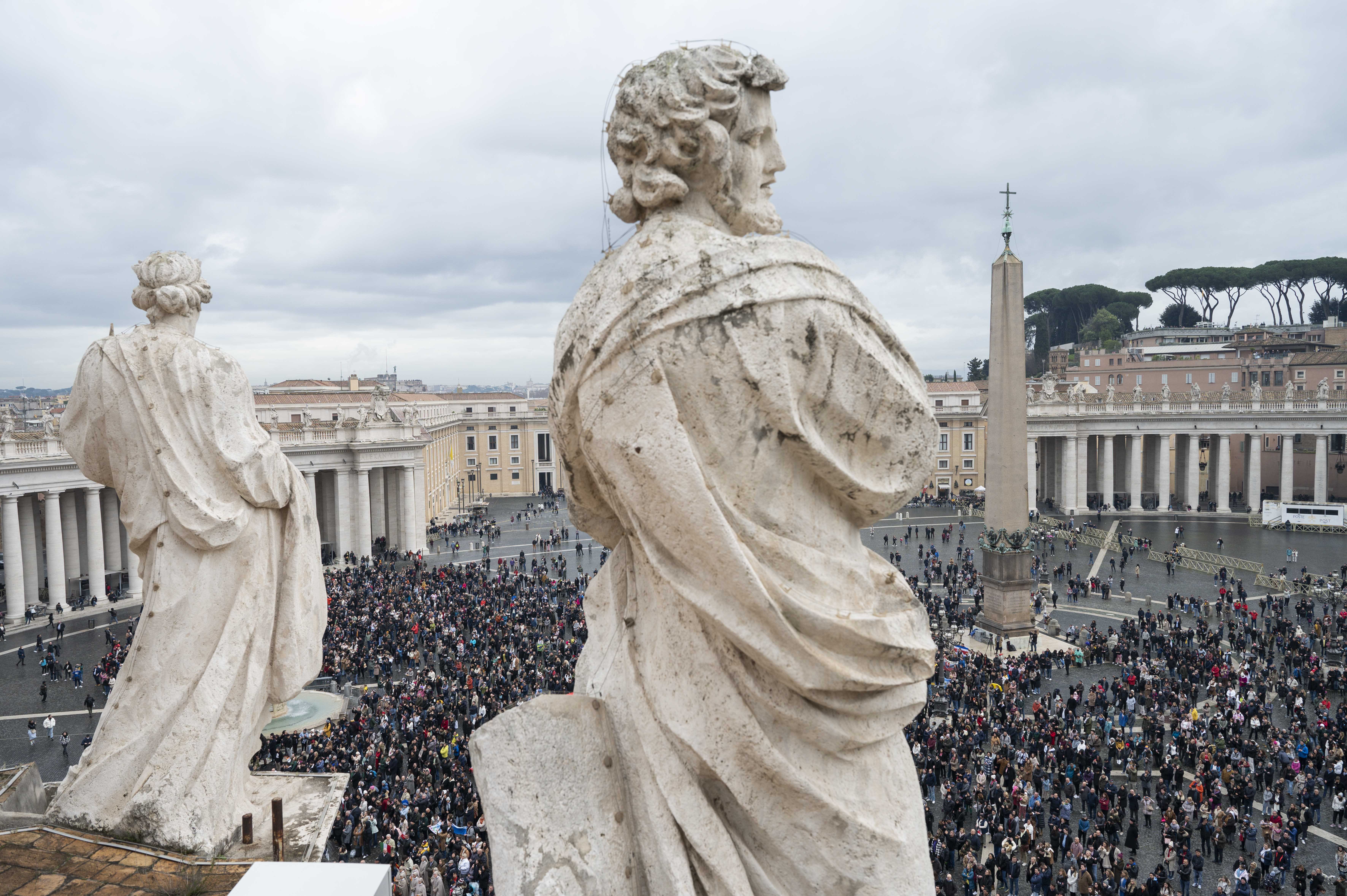 A crowd gathers in St. Peter's Square at the Vatican Jan. 15, for the midday recitation of the Angelus led by Pope Francis. (CNS/Vatican Media)