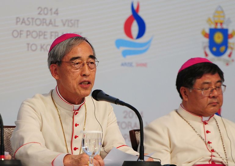 Bishops Kang and Cho (Photo by the Committe for the Papal Visit to Korea)
