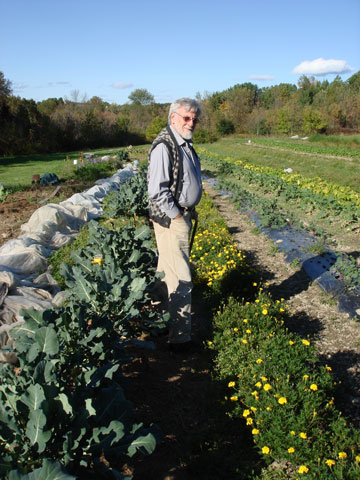 Tom Cornell at the Peter Maurin Farm (Jim Forest)