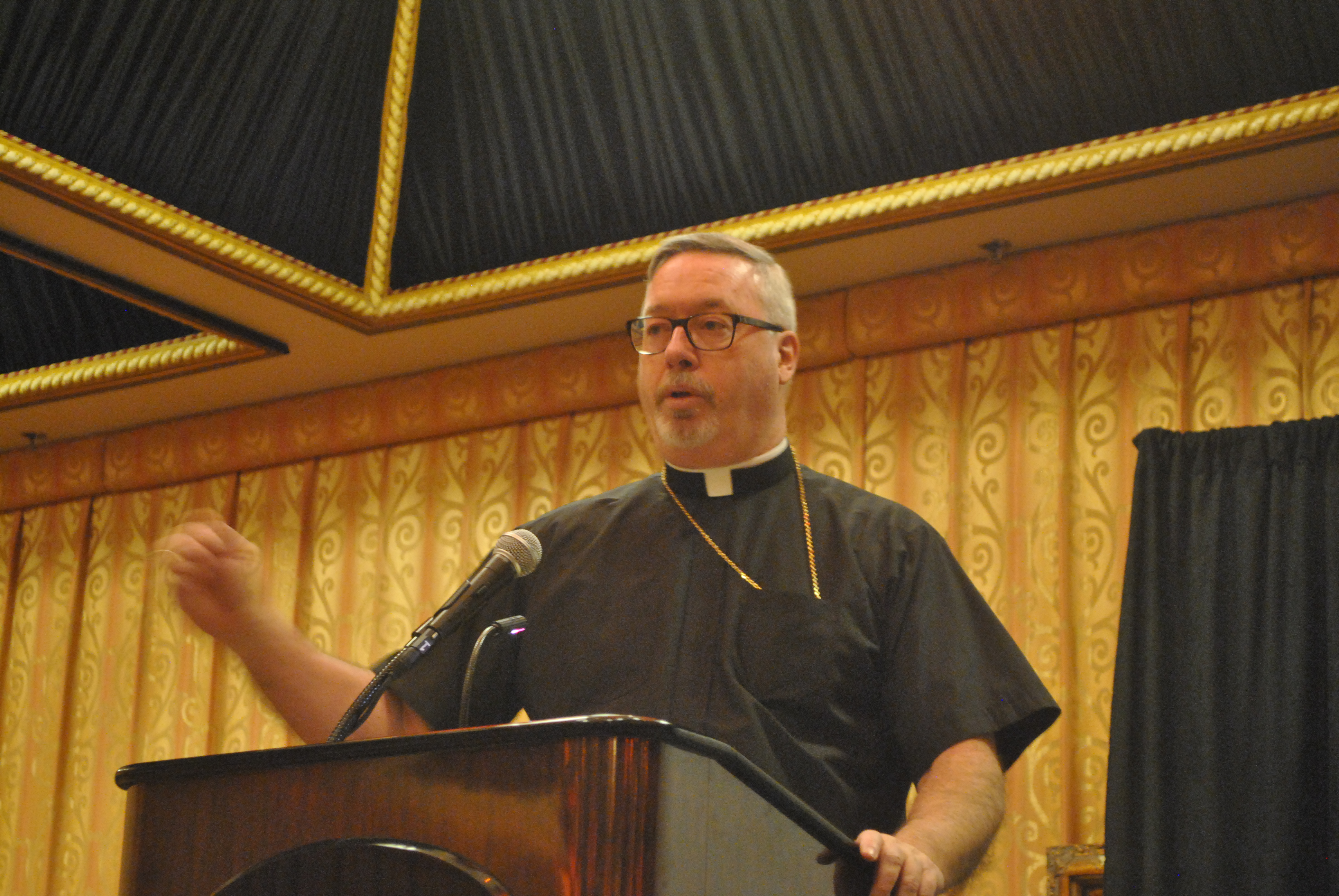 Auxiliary Bishop Christopher Coyne talks April 23 on the importance of liturigical renewal during the 45th annual conference of the National Federation of Priests' Councils. (NCR photo/Brian Roewe)