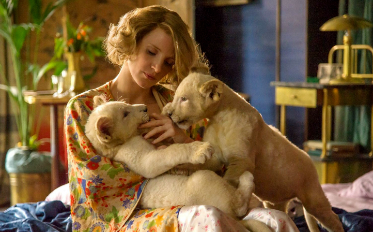Jessica Chastain as Antonina Zabinski in "The Zookeeper's Wife" (Focus Features)