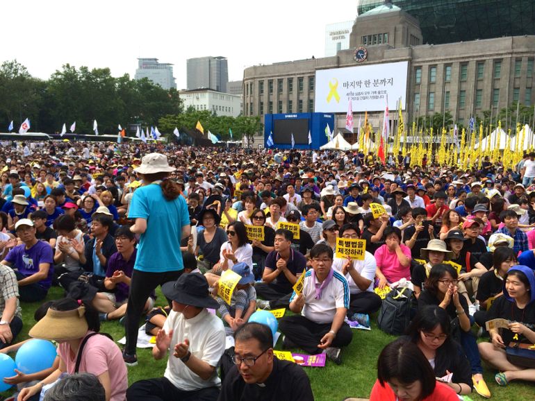 Koreans packed a downtown square (photos by Tom Fox)