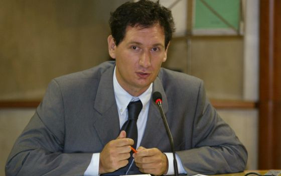 Pope Francis has appointed Lorenzo Fazzini, an Italian journalist, author and father of four, to be managing director of the Vatican Publishing House. Fazzini is pictured in Rome in this July 3, 2006, file photo. (CNS/courtesy Romano Siciliani)