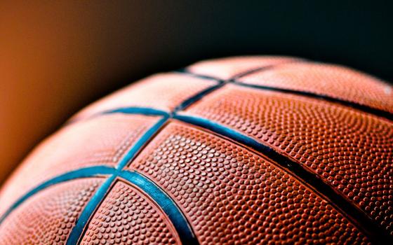 Close-up of a basketball (Unsplash/Kylie O'Sullivan)