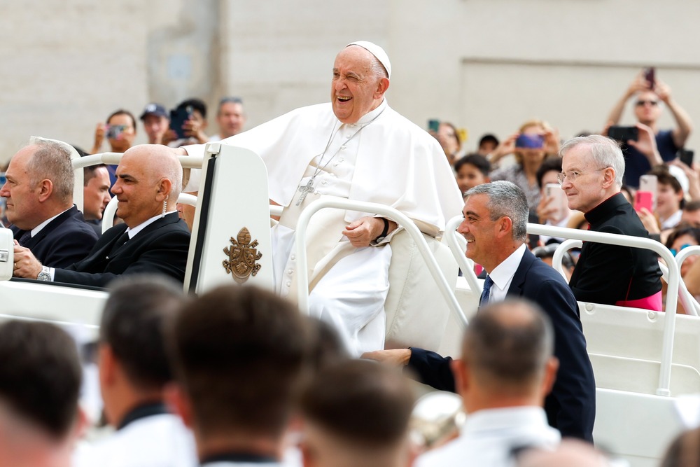 Praying with the Book of Psalms brings comfort and happiness, says the Pope