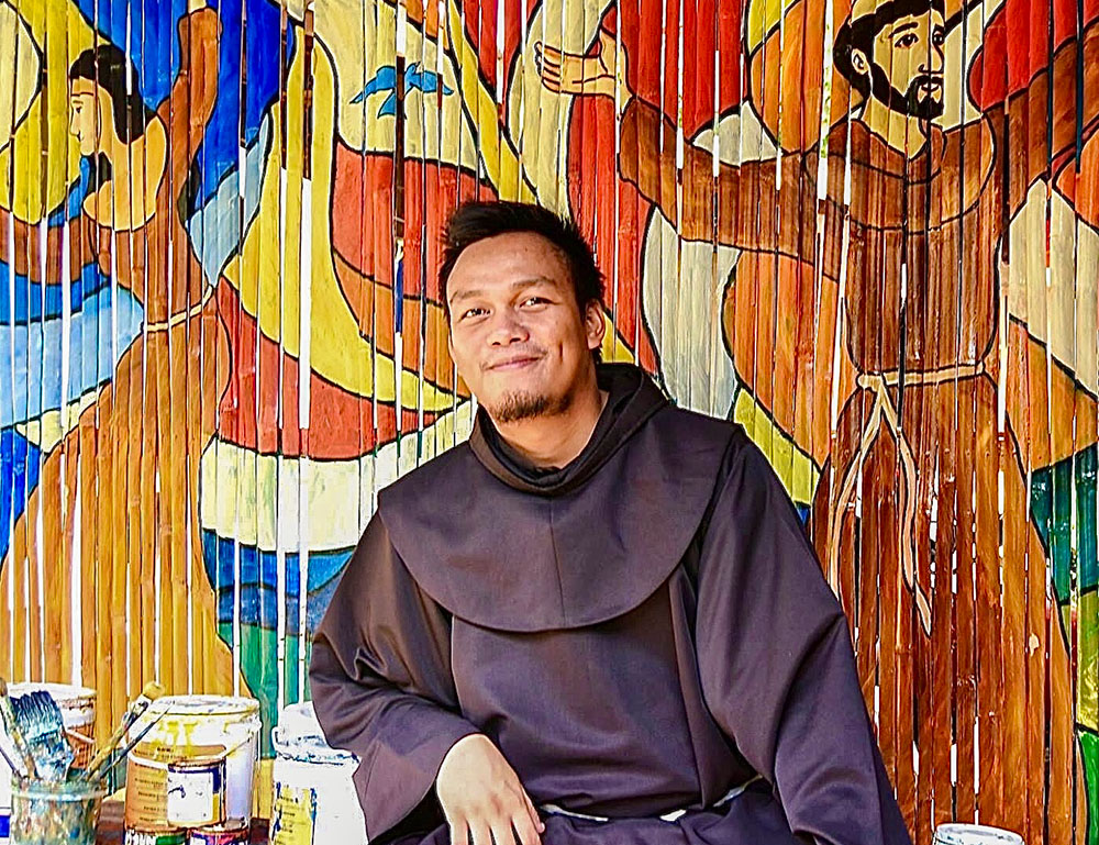 Franciscan monk uses art to help young survivors recover from war and disaster