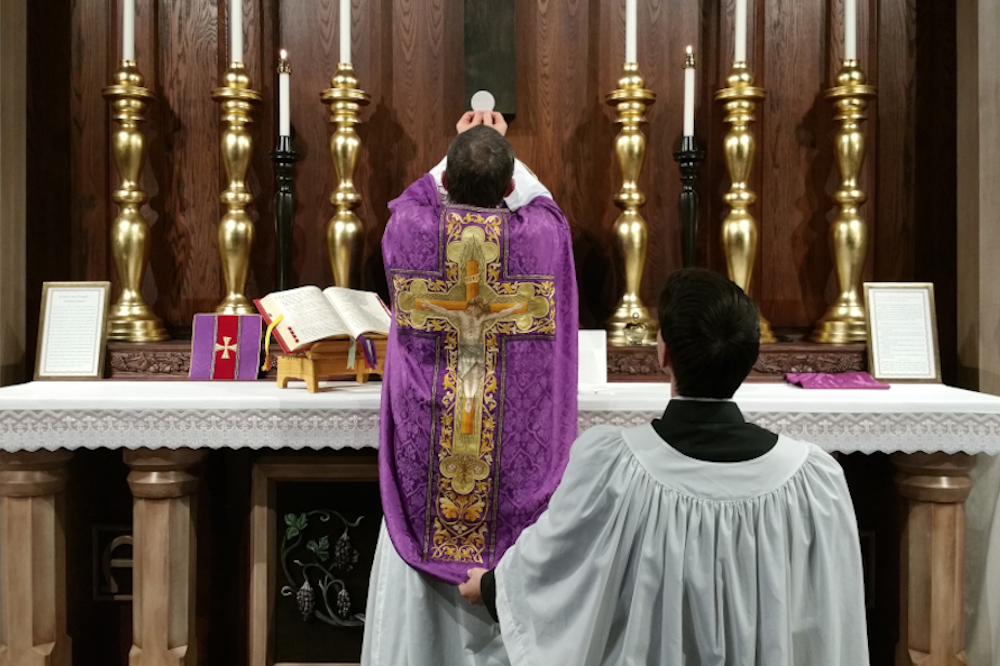 The Latin Mass Is Not Going Away Soon National Catholic Reporter