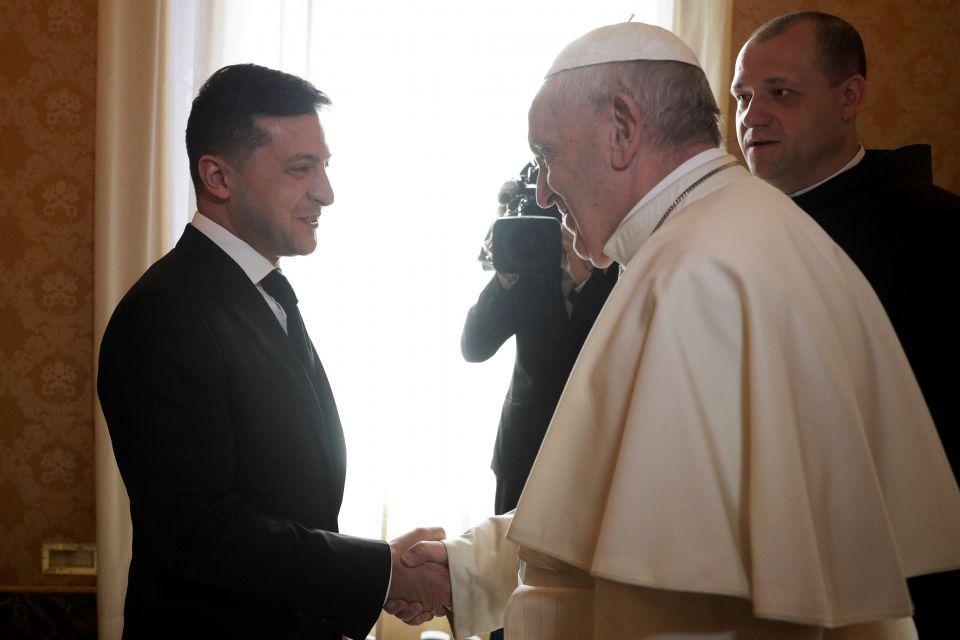 Pope Francis Speaks To Ukraine President Zelensky For 2nd Time, Offers ...