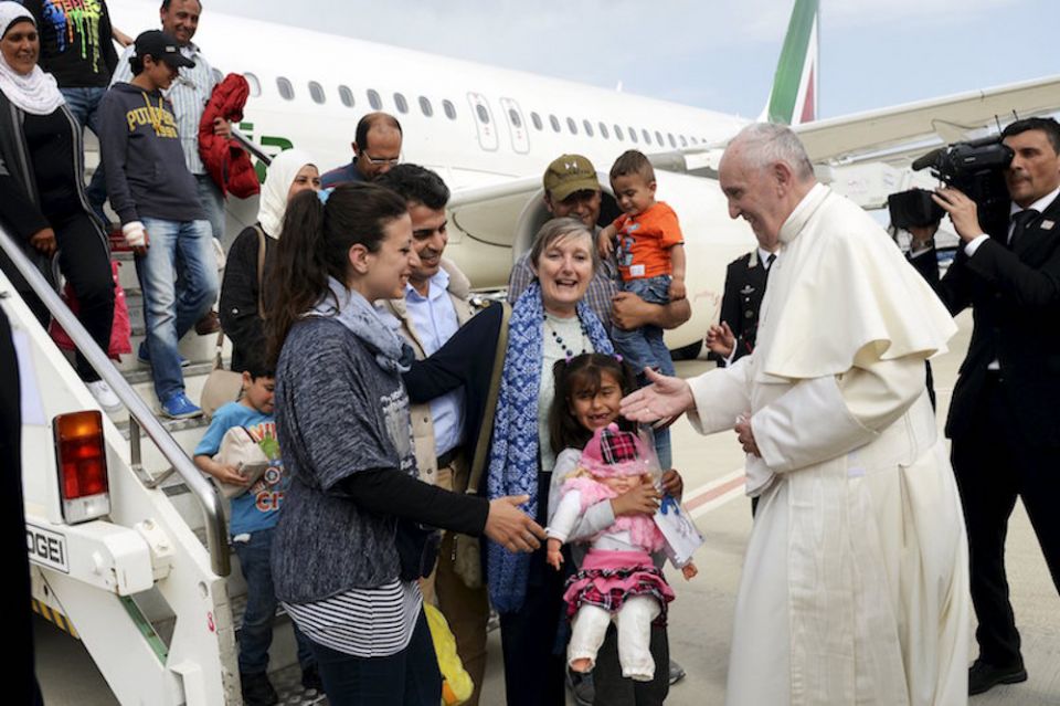 Pope Francis Welcomes Refugees To A New Life In Italy | National ...