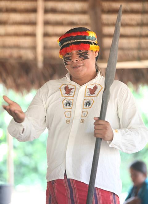 Celestino Antik, an Achuar from the community of Kusutkao in Ecuador, gives guided ecotours of the Amazon rainforest. Antik is a local coordinator for Fundacion Mente, a nonprofit collaborating with Maketai in its ecotourism program. (Courtesy of Sandra Morse)
