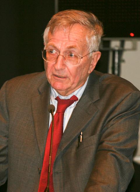 Seymour Hersh, pictured in a 2009 photo (Wikimedia Commons/Flickr/Giorgio Montersino, CC BY-SA 2.0)