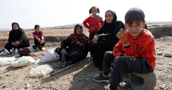 They come at night: Syrians flee to Iraq as cease-fire set to expire ...