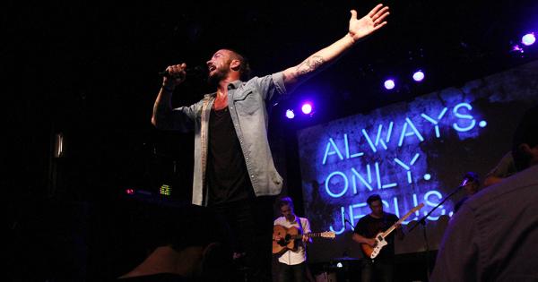 Not Your Granddad's Church: Hillsong Church Mixes Sermons With