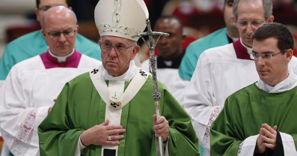 Francis Closes Synod Warning Against Spirituality That Ignores People’s ...