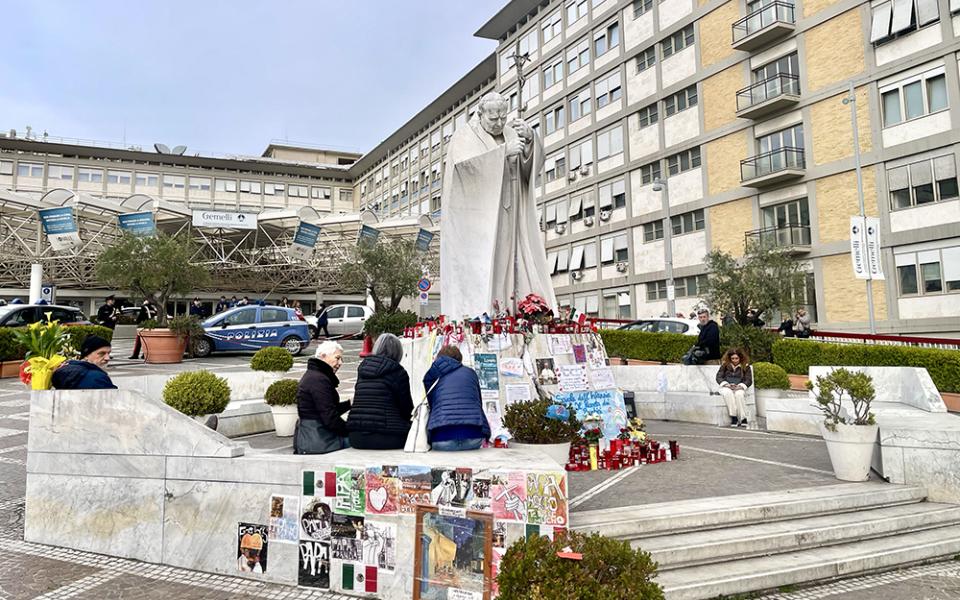 The St. John Paul II statue in the main courtyard at Gemelli Hospital in Rome (NCR photo/Camillo Barone)