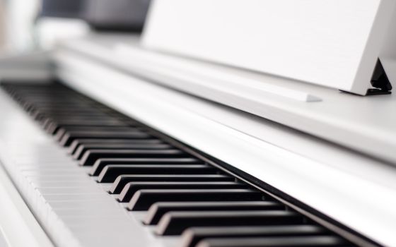 Piano keys (Unsplash/Michal Czyz)