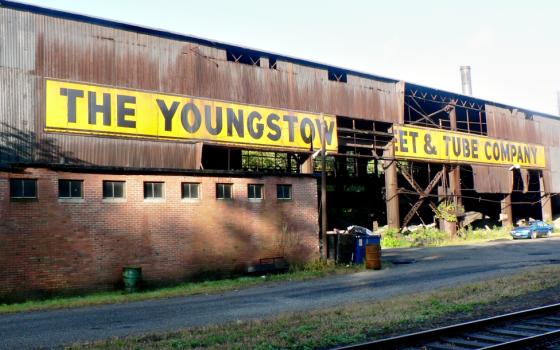 An abandoned facility of the defunct Youngstown Sheet & Tube Company in Ohio is seen in 2006. (Wikimedia Commons/Stu Spivack)